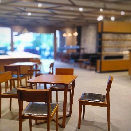 Hotel Marina Airport Семаранг Экстерьер фото
